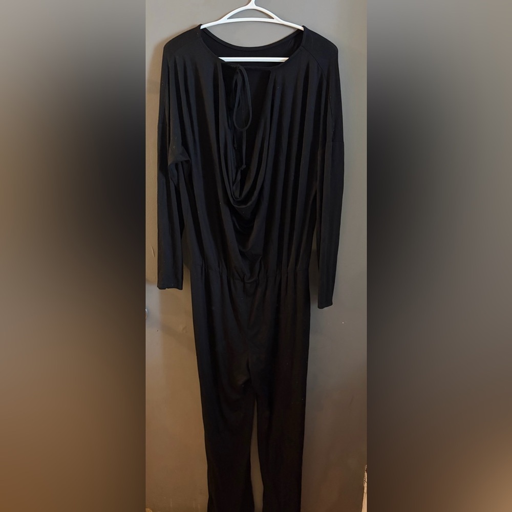 Trina Turk Black Cowl back classic jumpsuit  Garment‎